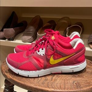 Perfect Condition Women’s Nike Lunarglide 3